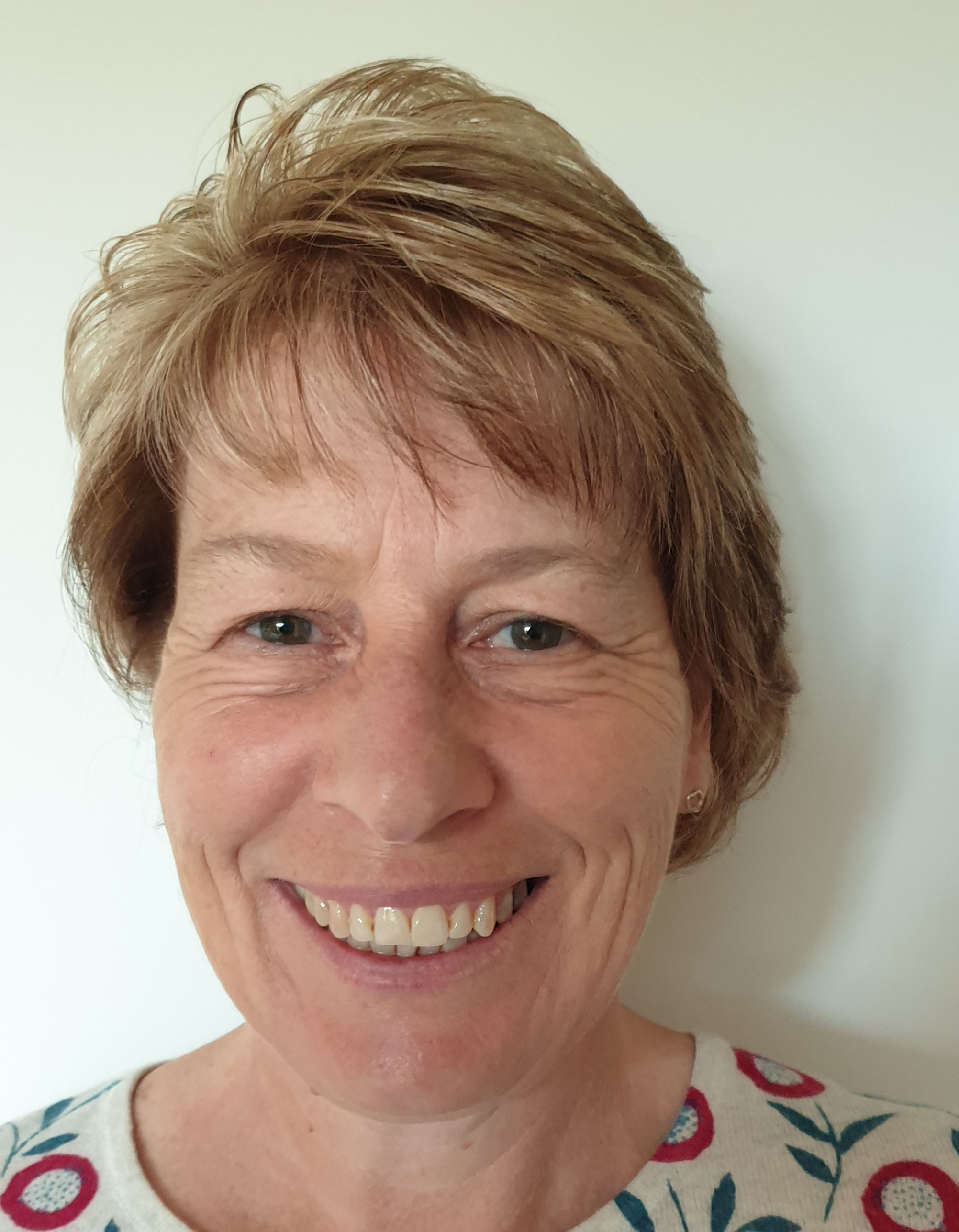 Photo of Mrs Karen Saunders
